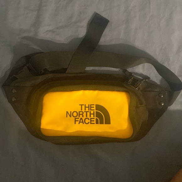 The North face crossbody bag - Picture 2 of 5